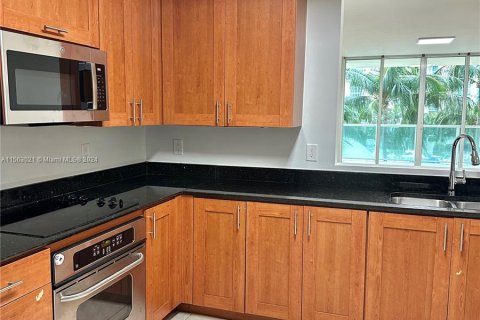 Condo in Aventura, Florida, 3 bedrooms  № 1098088 - photo 13