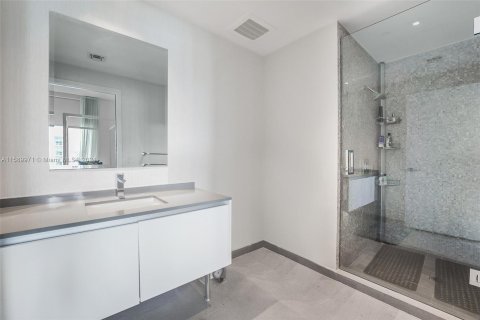 Condo in Miami, Florida, 3 bedrooms  № 1179323 - photo 14