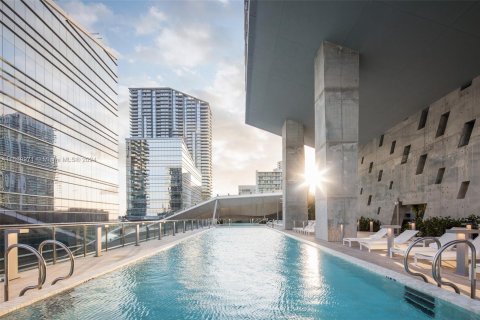 Copropriété à vendre à Miami, Floride: 3 chambres, 154.22 m2 № 1179323 - photo 30