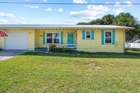 Commercial property in Flagler Beach, Florida 4 bedrooms, 206.99 sq.m. № 1403189 - photo 2