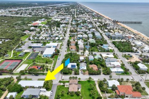 Propiedad comercial en venta en Flagler Beach, Florida, 4 dormitorios, 206.99 m2 № 1403189 - foto 1