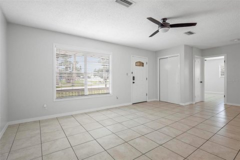 Commercial property in Flagler Beach, Florida 4 bedrooms, 206.99 sq.m. № 1403189 - photo 8