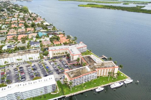 Condominio en venta en North Palm Beach, Florida, 1 dormitorio, 66.89 m2 № 860513 - foto 5