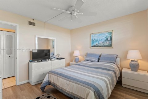 Copropriété à vendre à Deerfield Beach, Floride: 2 chambres, 99.41 m2 № 1233384 - photo 20