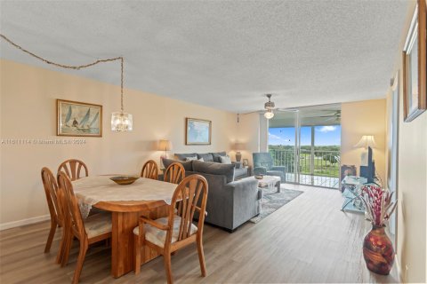 Condo in Deerfield Beach, Florida, 2 bedrooms  № 1233384 - photo 7