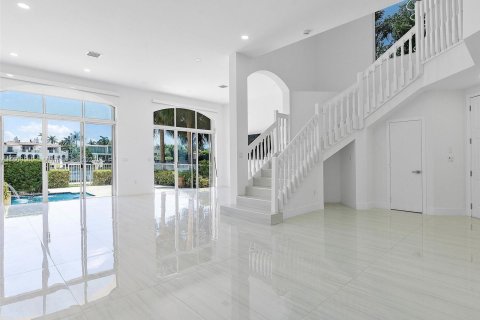 Touwnhouse à vendre à Aventura, Floride: 5 chambres, 297.29 m2 № 1231974 - photo 14