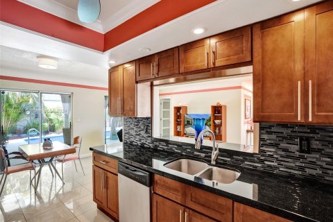 Villa ou maison à vendre à Oakland Park, Floride: 3 chambres, 127.74 m2 № 1116014 - photo 20