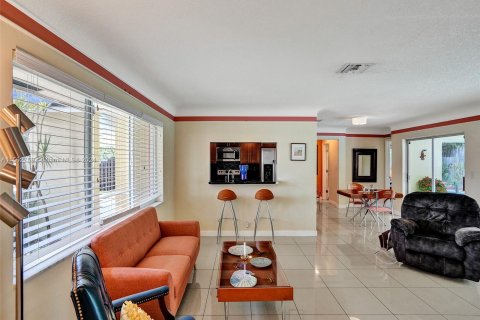 Casa en venta en Oakland Park, Florida, 3 dormitorios, 127.74 m2 № 1116014 - foto 8