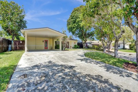 Villa ou maison à vendre à Oakland Park, Floride: 3 chambres, 127.74 m2 № 1116014 - photo 4