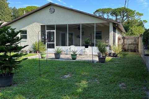 House in Edgewater, Florida 2 bedrooms, 94.67 sq.m. № 1340107 - photo 2