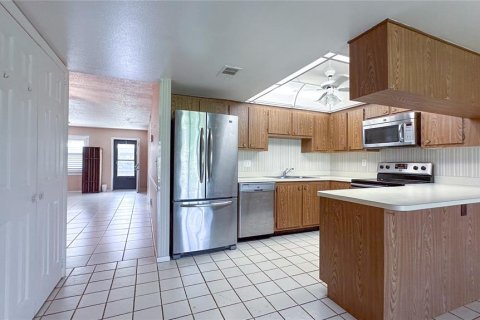 Condo in Saint Petersburg, Florida, 2 bedrooms  № 1340687 - photo 21