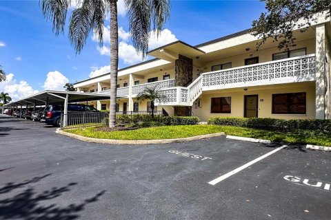 Copropriété à vendre à Saint Petersburg, Floride: 2 chambres, 105.44 m2 № 1340687 - photo 1