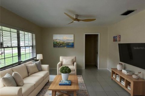 House in Vero Beach, Florida 2 bedrooms, 117.99 sq.m. № 1389174 - photo 2