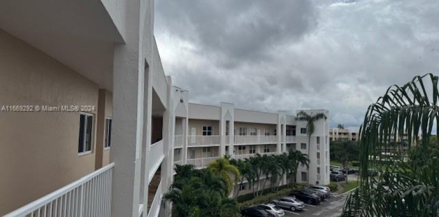 Condo in Sunrise, Florida, 2 bedrooms  № 1395871