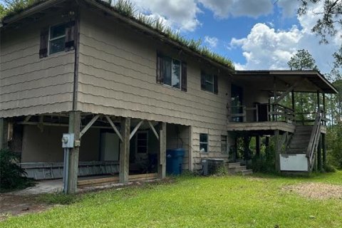 Villa ou maison à vendre à DeLand, Floride: 3 chambres, 149.02 m2 № 1254413 - photo 1