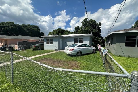 Casa en venta en Miami, Florida, 2 dormitorios, 73.58 m2 № 1388269 - foto 2