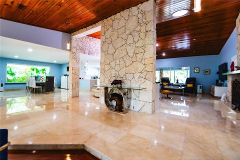 Villa ou maison à vendre à Miami, Floride: 4 chambres, 371.05 m2 № 1388210 - photo 20