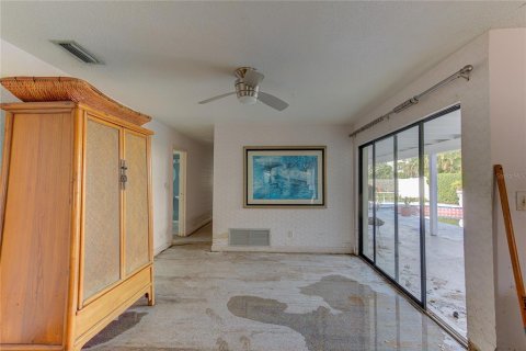 House in Tampa, Florida 4 bedrooms, 201.97 sq.m. № 1419696 - photo 22