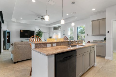 Villa ou maison à vendre à Cape Coral, Floride: 3 chambres, 165.46 m2 № 939221 - photo 19