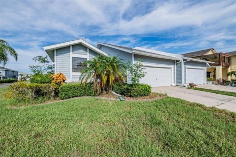 Casa en venta en New Port Richey, Florida, 3 dormitorios, 135.27 m2 № 1392605 - foto 1