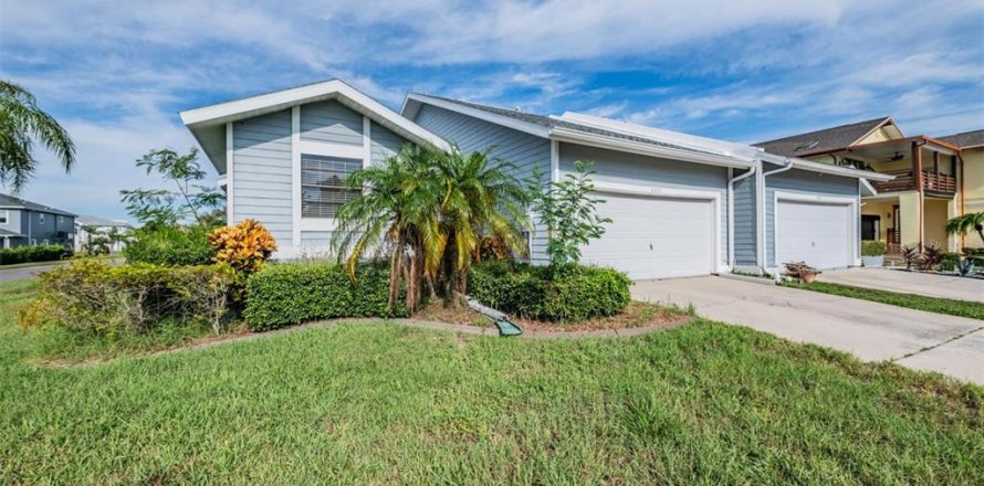 Casa en New Port Richey, Florida 3 dormitorios, 135.27 m2 № 1392605