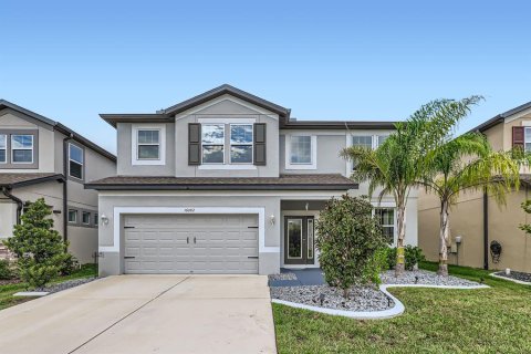 Casa en venta en Tampa, Florida, 5 dormitorios, 331.29 m2 № 1392665 - foto 1