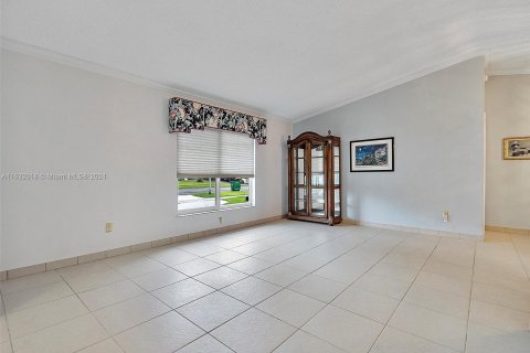 Villa ou maison à vendre à Davie, Floride: 4 chambres, 198.81 m2 № 1293237 - photo 5