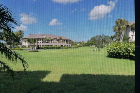 Copropriété à vendre à Punta Gorda, Floride: 2 chambres, 140.84 m2 № 1295992 - photo 29