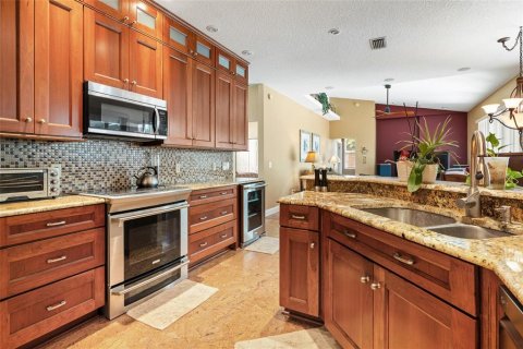 Casa en venta en Tampa, Florida, 4 dormitorios, 209.68 m2 № 1295679 - foto 11