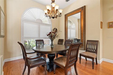 Casa en venta en Tampa, Florida, 4 dormitorios, 209.68 m2 № 1295679 - foto 8