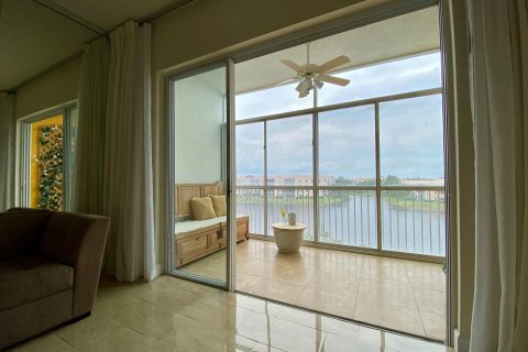 Condominio en venta en Tamarac, Florida, 2 dormitorios, 134.71 m2 № 1005419 - foto 21