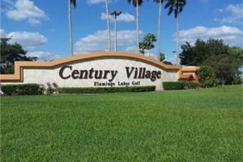 Condominio en venta en Pembroke Pines, Florida, 1 dormitorio, 78.04 m2 № 1005323 - foto 1