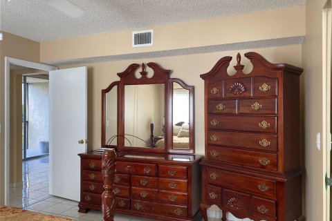 Condominio en venta en Lauderhill, Florida, 2 dormitorios, 87.42 m2 № 1136449 - foto 26