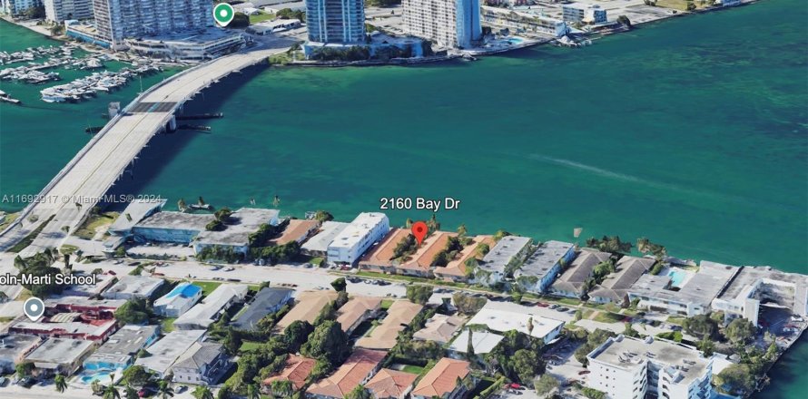 Condominio en Miami Beach, Florida, 1 dormitorio  № 1441737