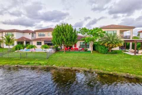 Villa ou maison à vendre à Pembroke Pines, Floride: 3 chambres, 167.32 m2 № 1185376 - photo 13