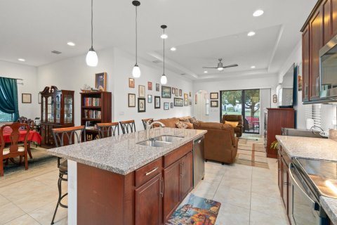 Villa ou maison à vendre à Pembroke Pines, Floride: 3 chambres, 167.32 m2 № 1185376 - photo 29