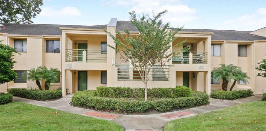 Condominio en Orlando, Florida, 2 dormitorios  № 1382575