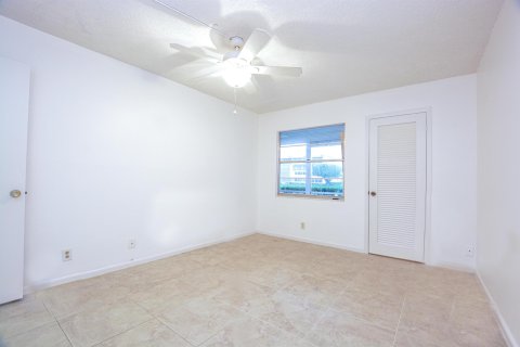 Copropriété à vendre à Boca Raton, Floride: 2 chambres, 83.24 m2 № 1230251 - photo 4