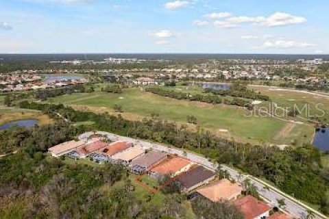 Villa ou maison à vendre à North Port, Floride: 3 chambres, 201.78 m2 № 1380737 - photo 15