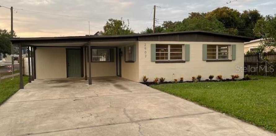 House in Tampa, Florida 2 bedrooms, 94.02 sq.m. № 1323589