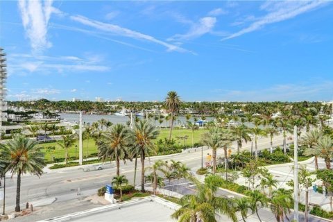 Condo in Fort Lauderdale, Florida, 1 bedroom  № 936822 - photo 3