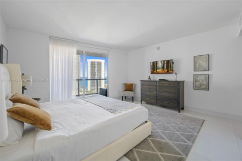 Condominio en venta en Hallandale Beach, Florida, 3 dormitorios, 161.37 m2 № 1394940 - foto 16