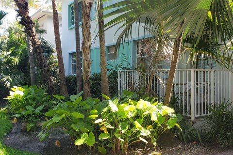 Copropriété à vendre à Miami Beach, Floride: 39.02 m2 № 1311296 - photo 1