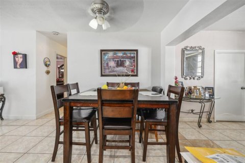 Casa en venta en Hollywood, Florida, 4 dormitorios, 155.05 m2 № 1287556 - foto 8