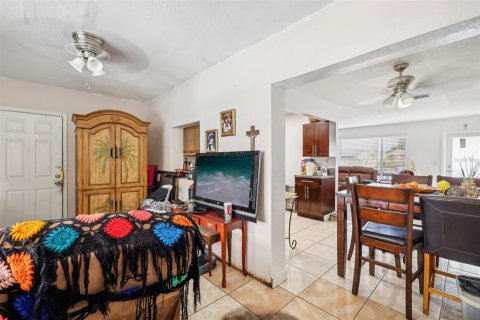 Casa en venta en Hollywood, Florida, 4 dormitorios, 155.05 m2 № 1287556 - foto 10