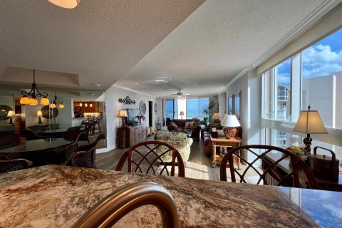 Condominio en venta en Hutchinson Island South, Florida, 3 dormitorios, 199.83 m2 № 869857 - foto 30
