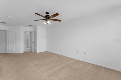 Townhouse in Orlando, Florida 3 bedrooms, 182.18 sq.m. № 1350549 - photo 11