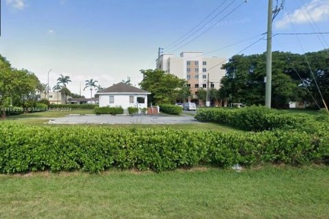 Propiedad comercial en venta en Dania Beach, Florida № 1315999 - foto 4