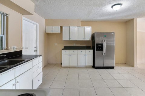 Casa en venta en Fort Lauderdale, Florida, 3 dormitorios, 108.42 m2 № 1188130 - foto 6