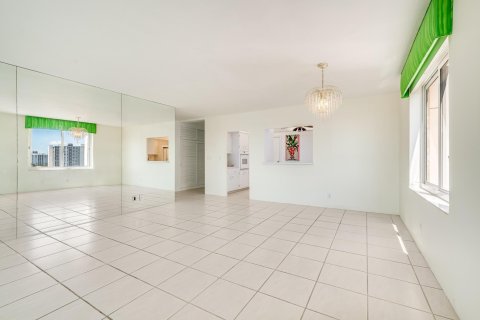 Copropriété à vendre à Fort Lauderdale, Floride: 2 chambres, 101.08 m2 № 1172313 - photo 21